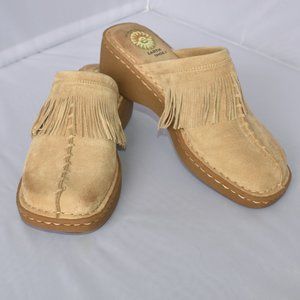 Earth Shoe Women's Tan Suede Fringe Clogs Sz 7.5